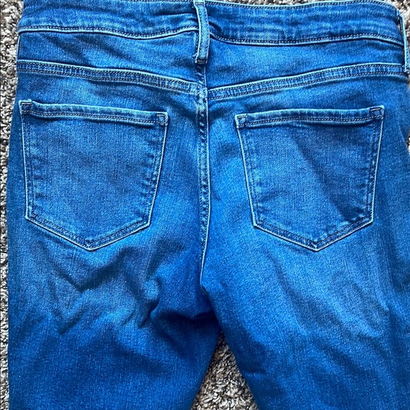 Old Navy Mid-Rise Rockstar Skinny Jeans - Picture 3 of 5